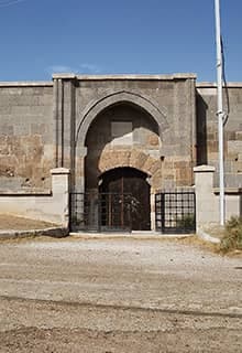 Kesikköprü Caravanserai Cacabey İnn